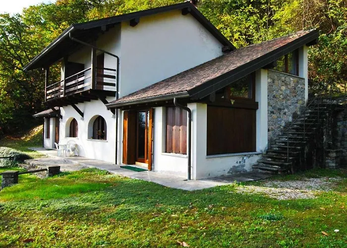 Casa Birtukan Prázdninový dům Massino Visconti
